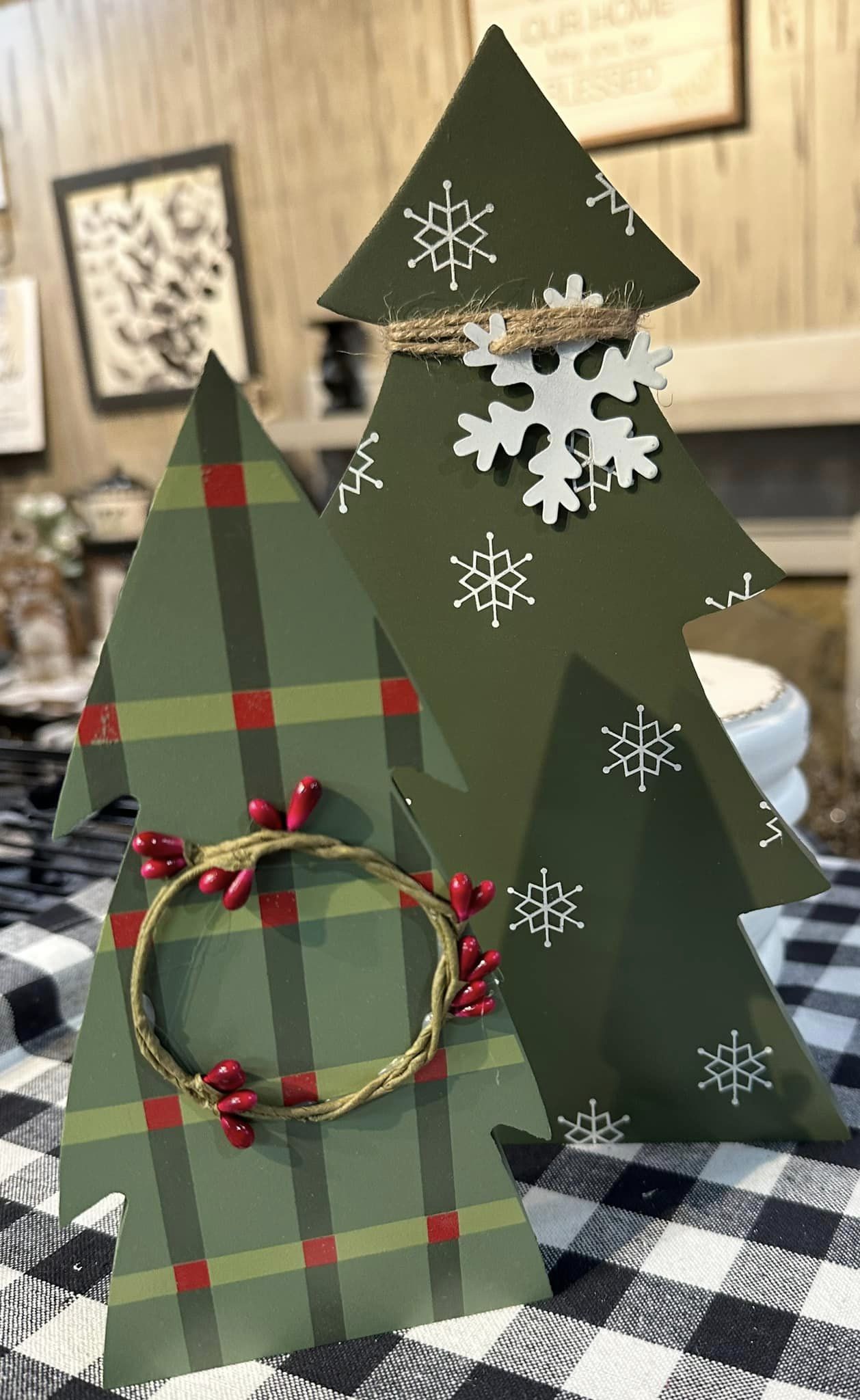 2/Set, Snowflake & Plaid Chunky Tree Sitters