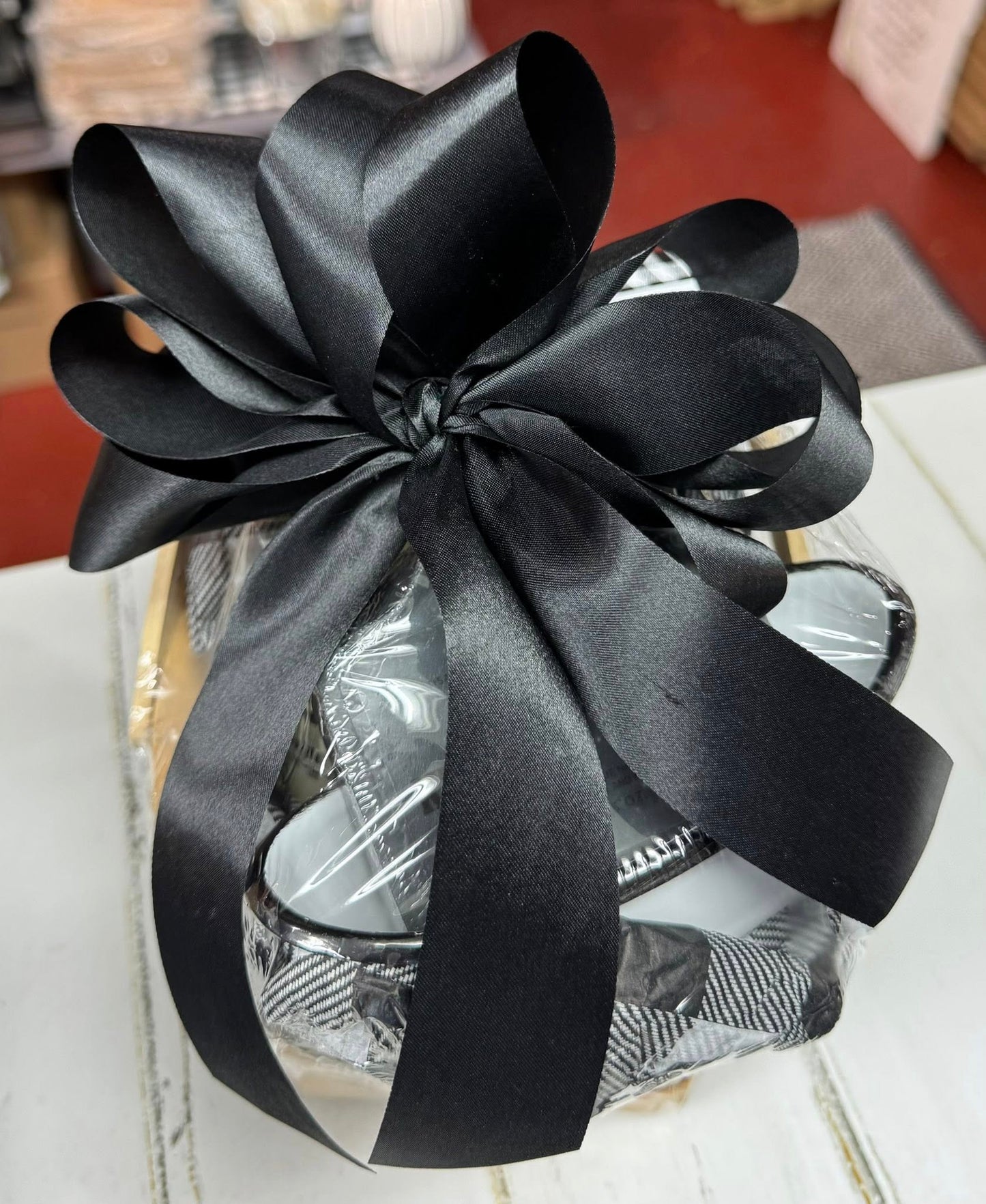 Kentucky State Outline - "Home" Candle Basket