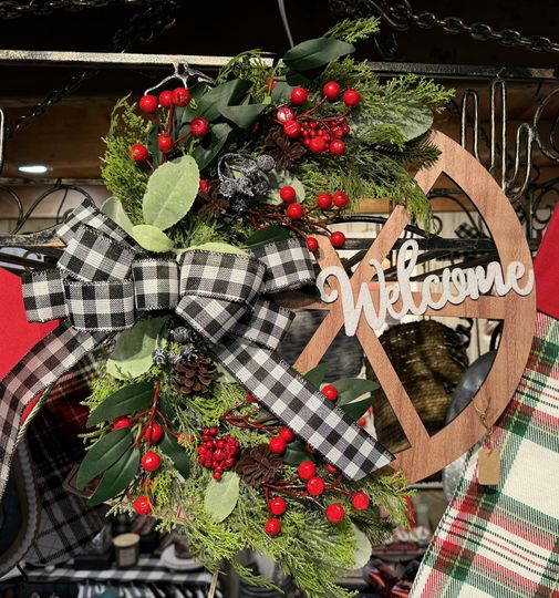 Christmas Faux Wagon Well Wreath